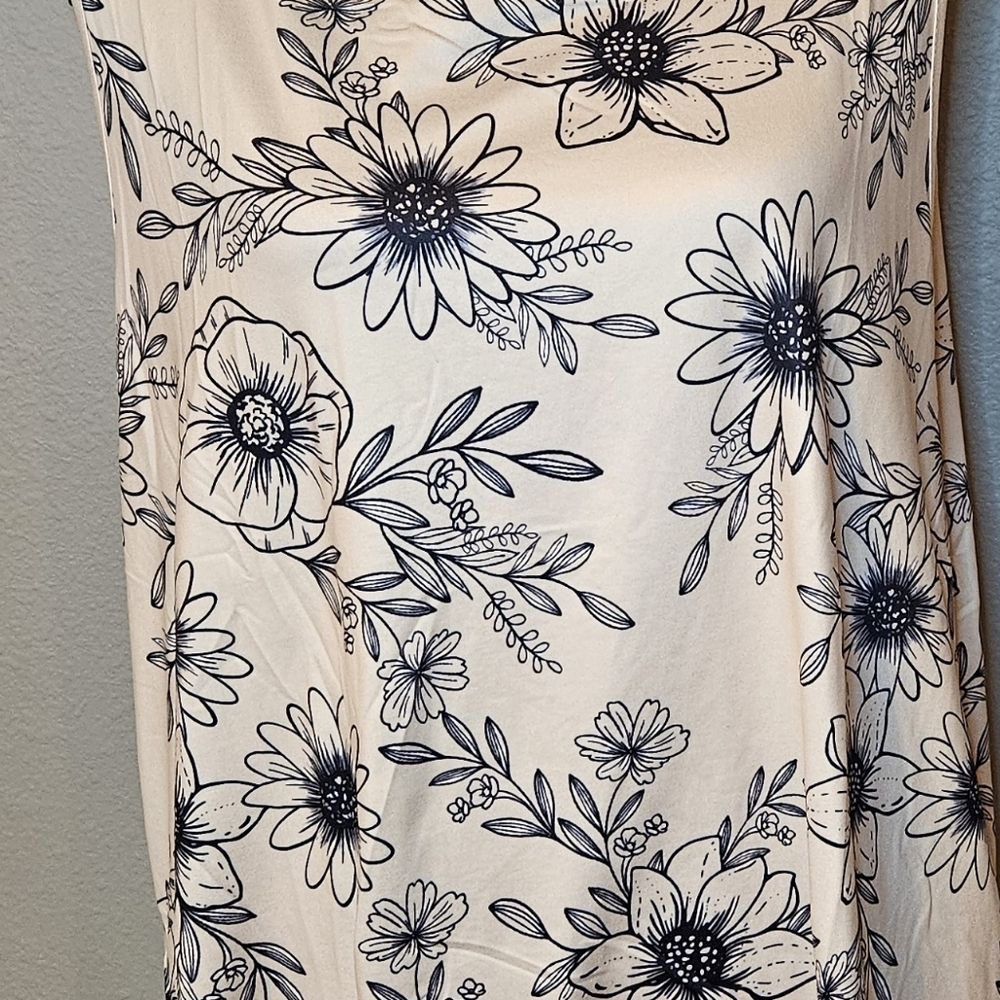 NWOT SHEIN 1x women's pink and black floral tank - Picture 4 of 4